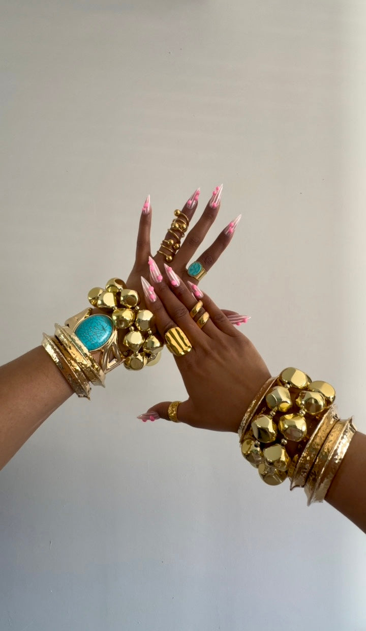 Turquoise Gold Openable Bracelet
