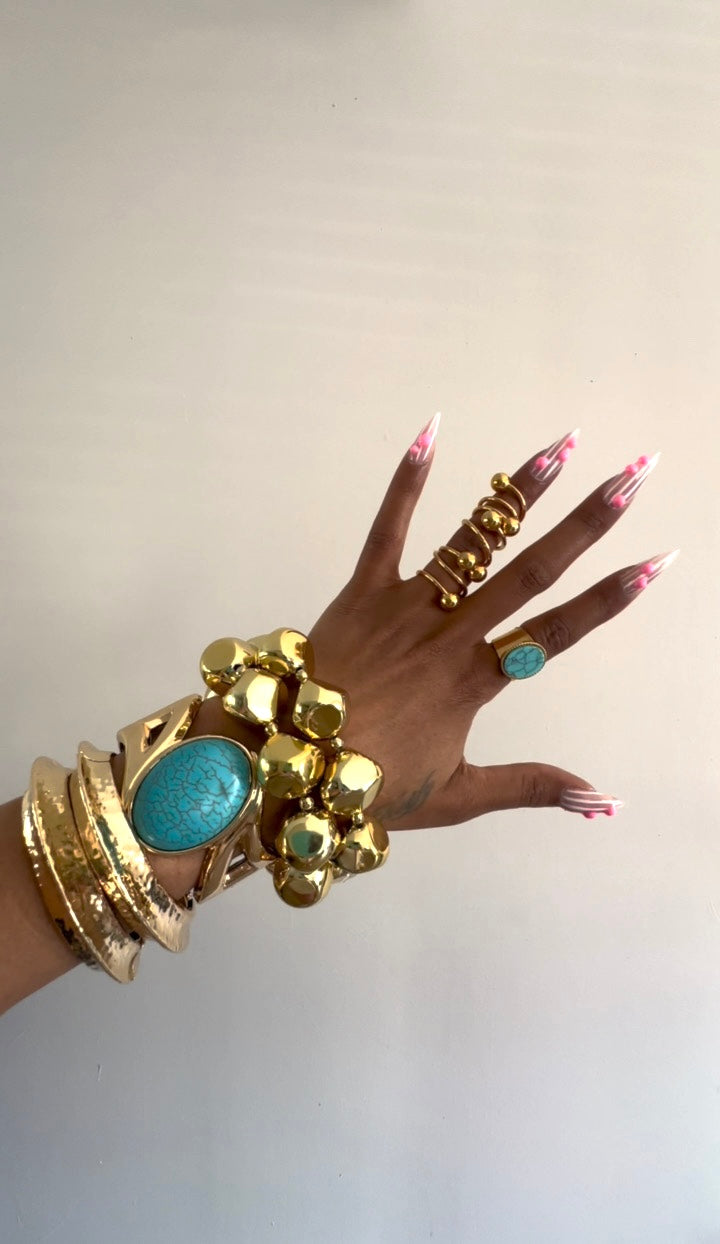 Turquoise Gold Openable Bracelet